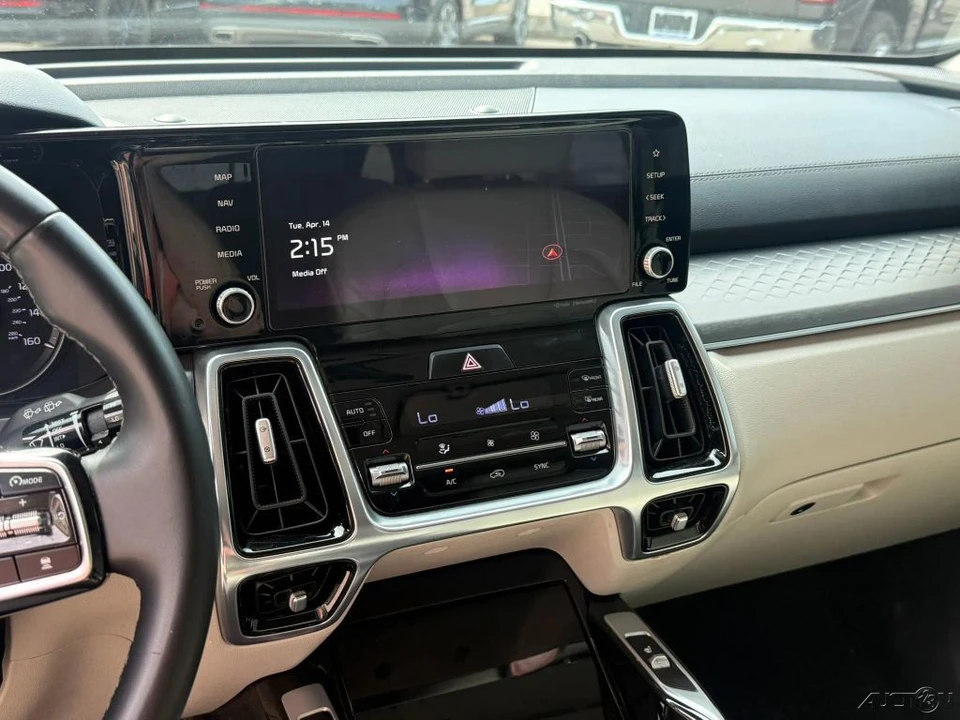 2022 Kia Sorento - Image 20 of 21