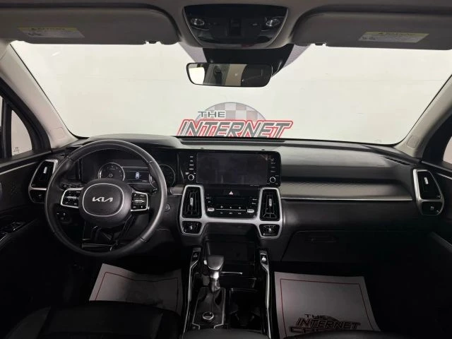 2022 Kia Sorento - Image 11 of 21