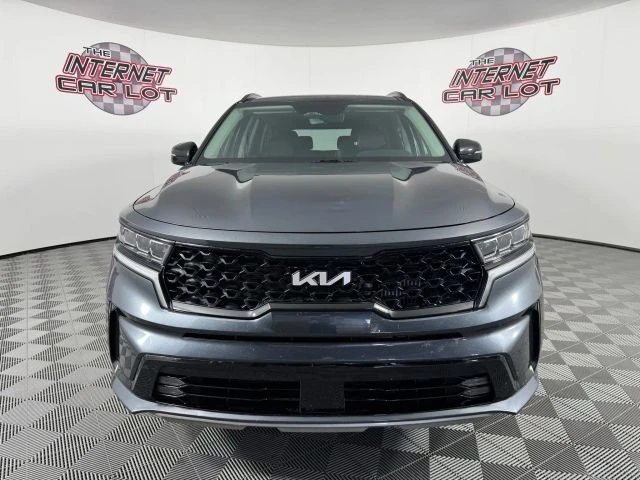 2022 Kia Sorento - Image 2 of 21