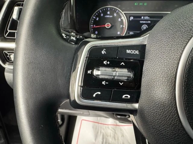 2022 Kia Sorento - Image 15 of 21