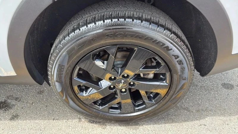 2022 Kia Sorento - Image 9 of 12