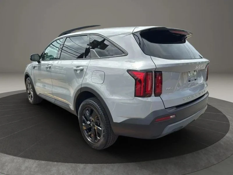 2022 Kia Sorento - Image 7 of 12