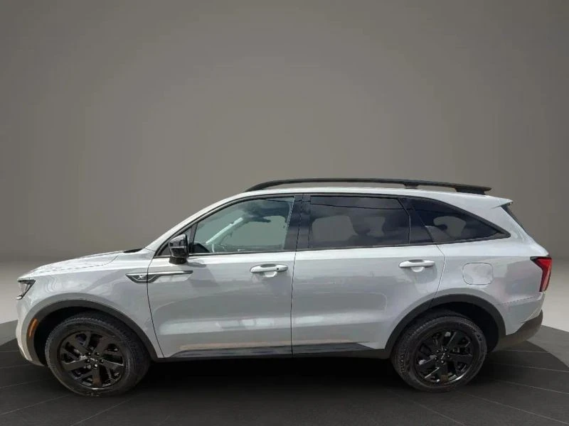 2022 Kia Sorento - Image 8 of 12