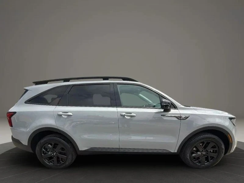 2022 Kia Sorento - Image 4 of 12