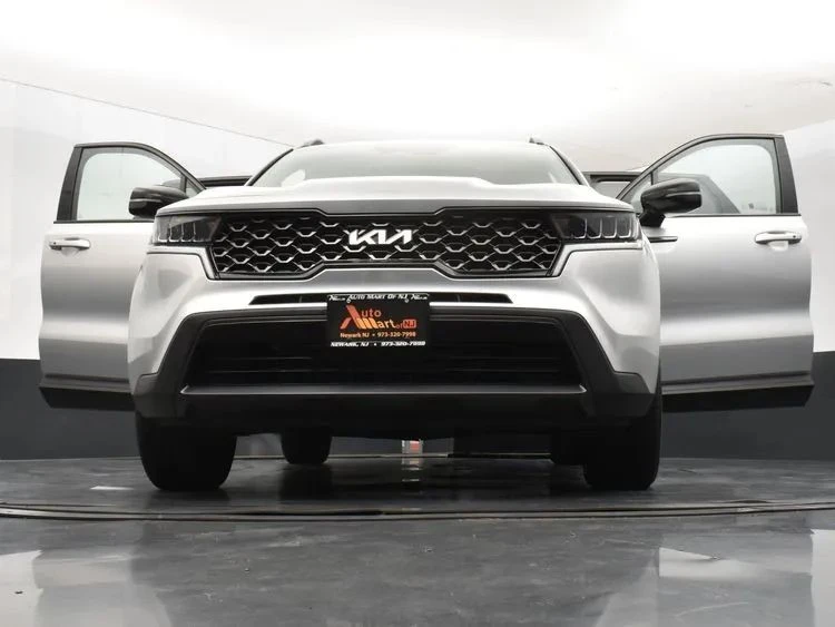 2022 Kia Sorento - Image 11 of 12