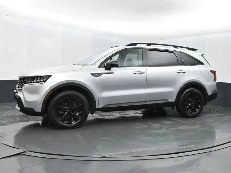2022 Kia Sorento - Image 5 of 12
