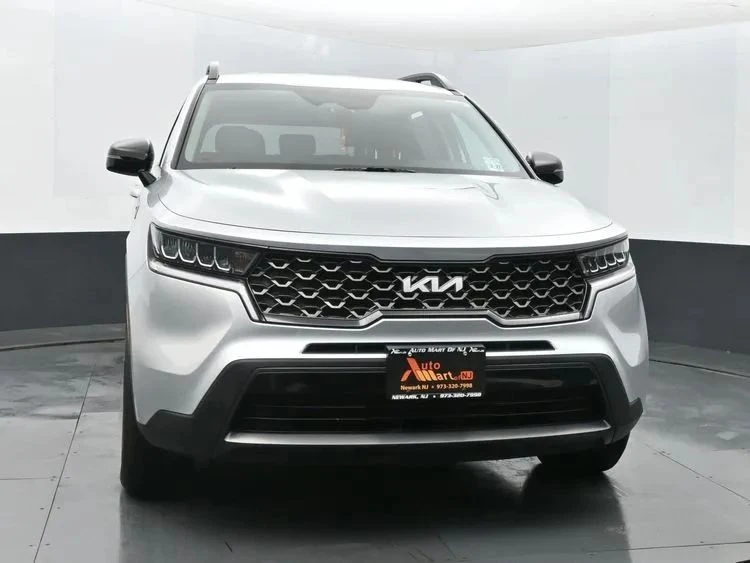 2022 Kia Sorento - Image 3 of 12