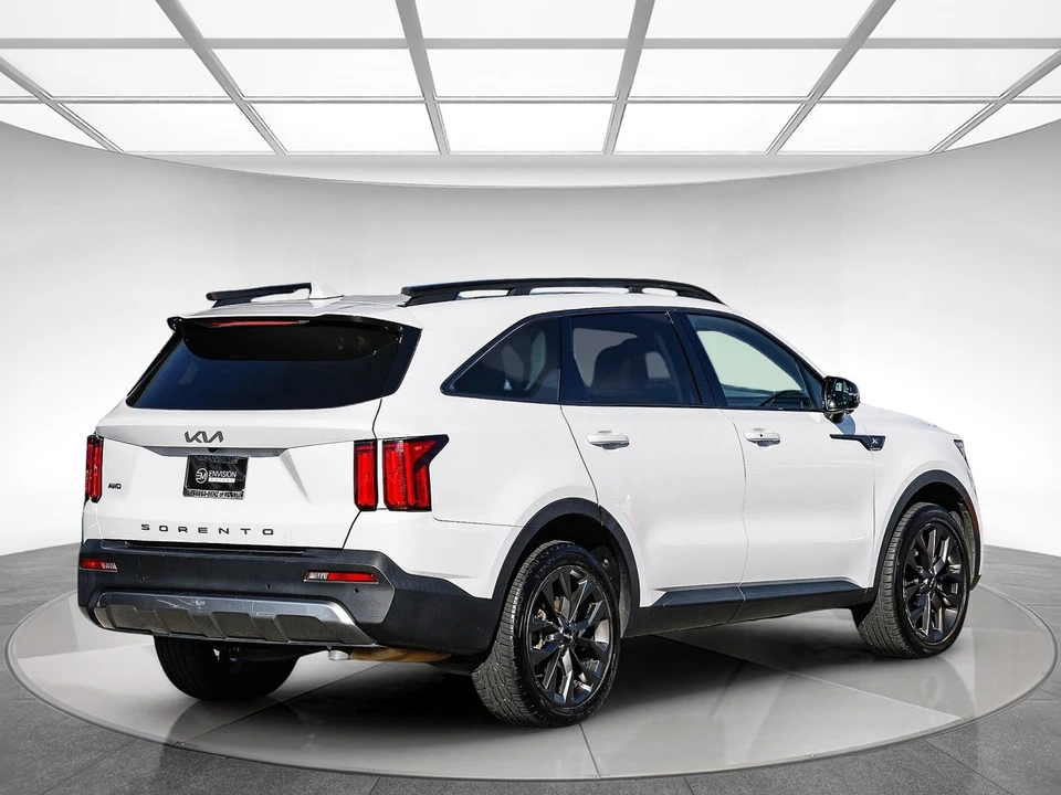 2022 Kia Sorento - Image 4 of 12