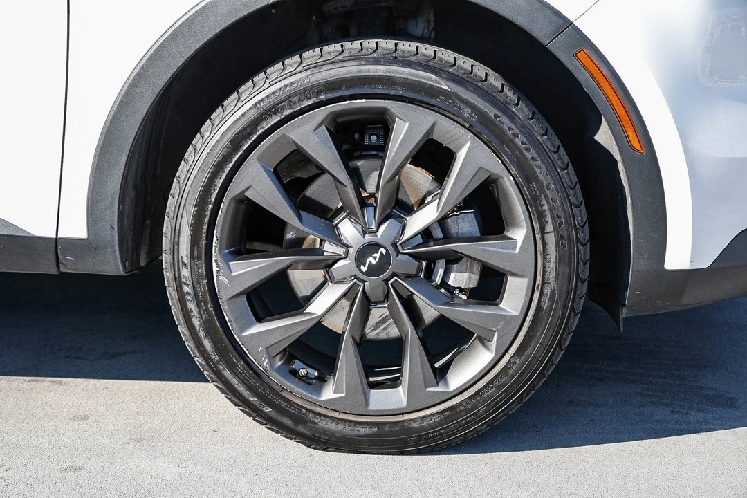 2022 Kia Sorento - Image 9 of 12