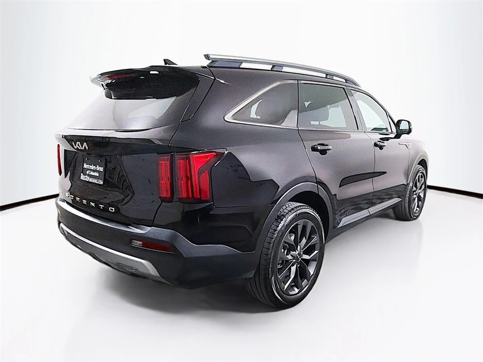 2022 Kia Sorento - Image 7 of 12