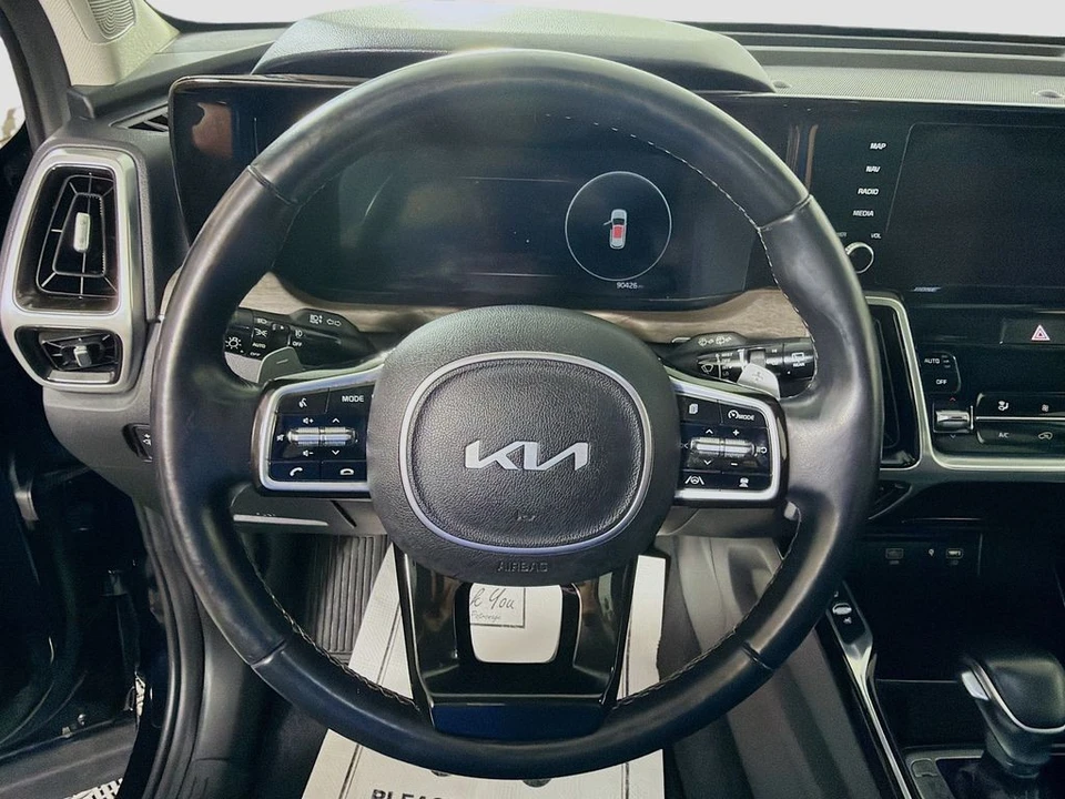 2022 Kia Sorento - Image 13 of 21