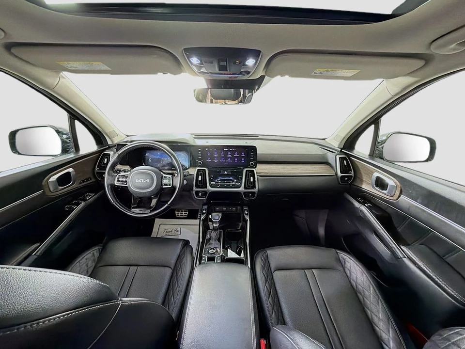 2022 Kia Sorento - Image 9 of 21
