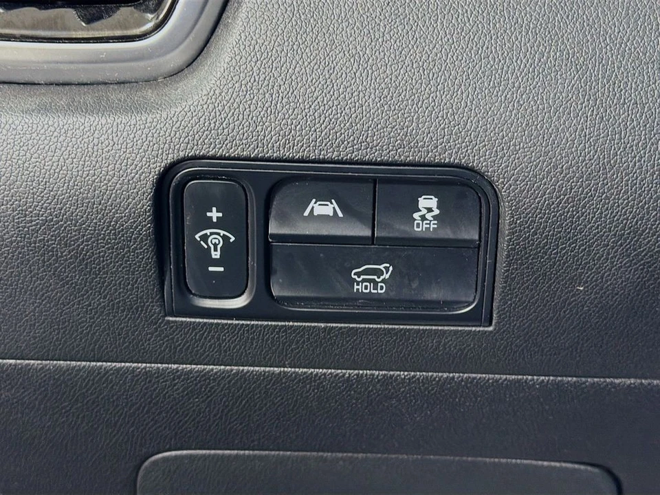 2022 Kia Sorento - Image 11 of 21
