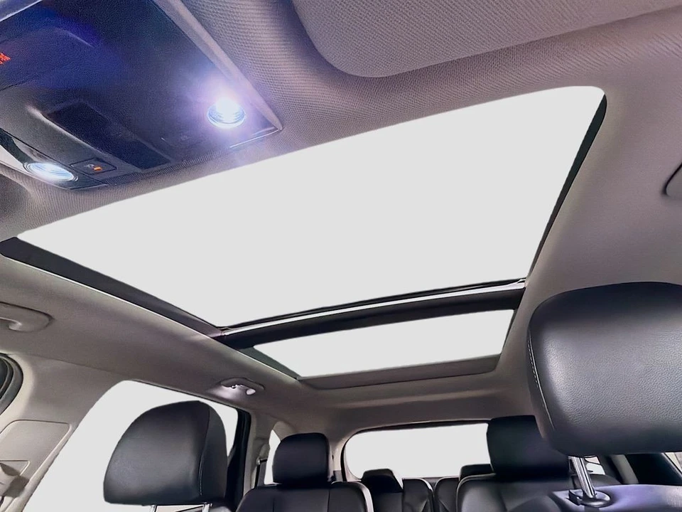 2022 Kia Sorento - Image 15 of 21