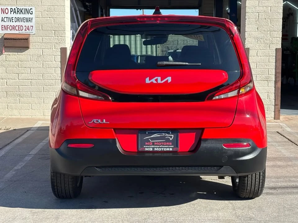 2022 Kia Soul - Image 13 of 20