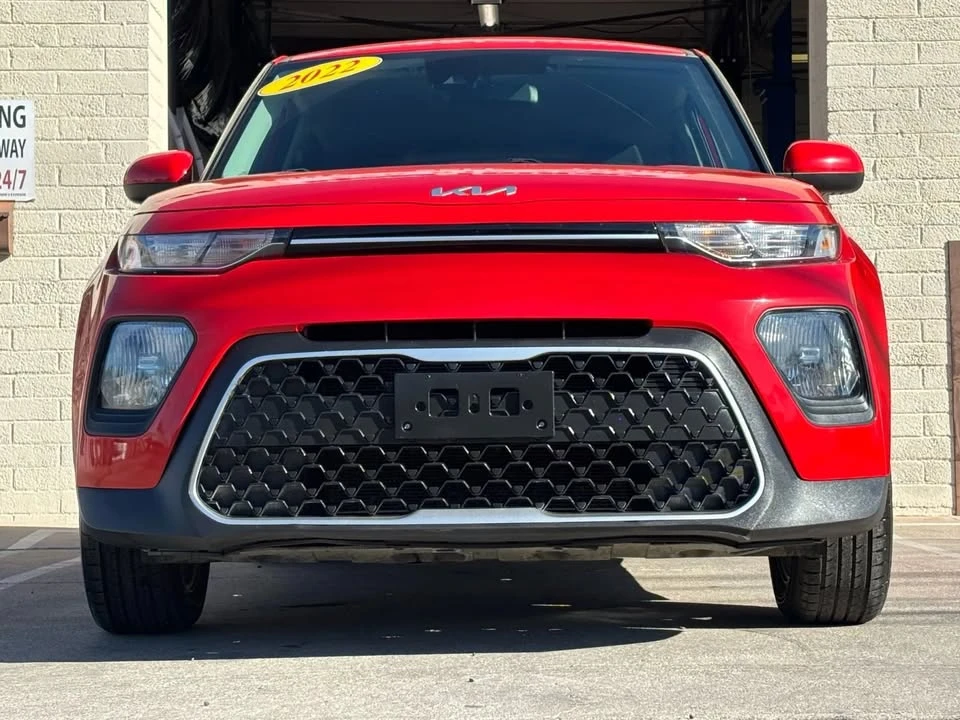 2022 Kia Soul - Image 6 of 20