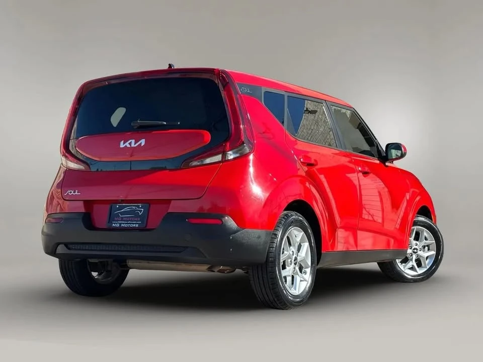 2022 Kia Soul - Image 18 of 20