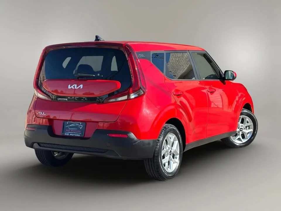 2022 Kia Soul - Image 17 of 20