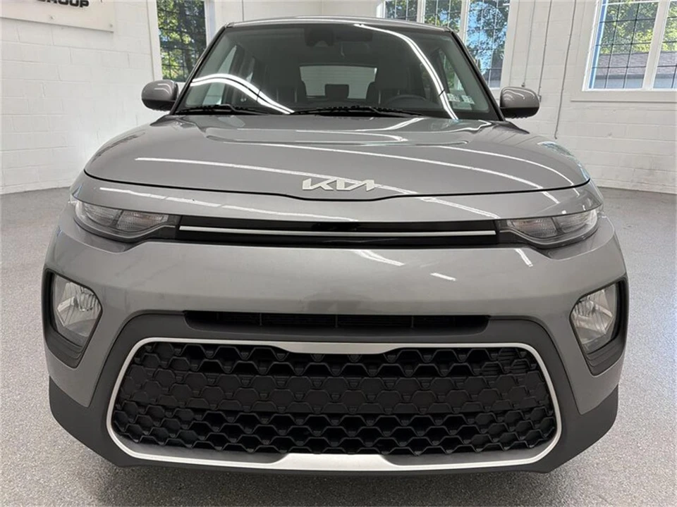 2022 Kia Soul - Image 2 of 16