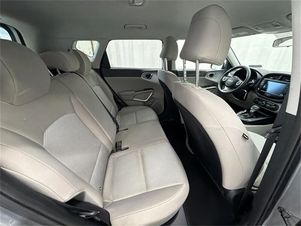2022 Kia Soul - Image 14 of 16