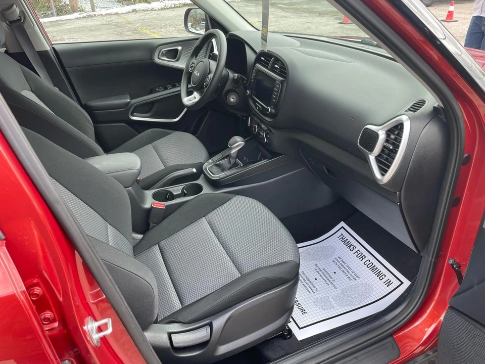 2022 Kia Soul - Image 19 of 21