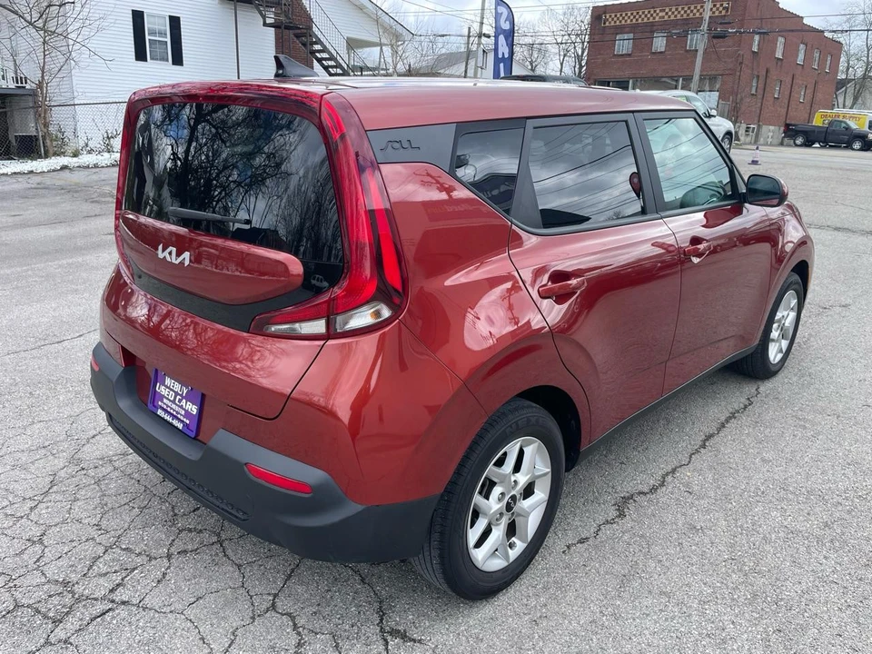 2022 Kia Soul - Image 6 of 21