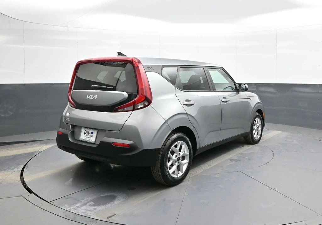 2022 Kia Soul - Image 6 of 21