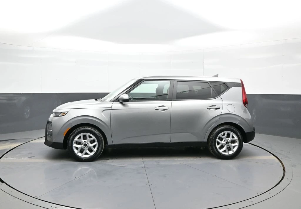 2022 Kia Soul - Image 9 of 12
