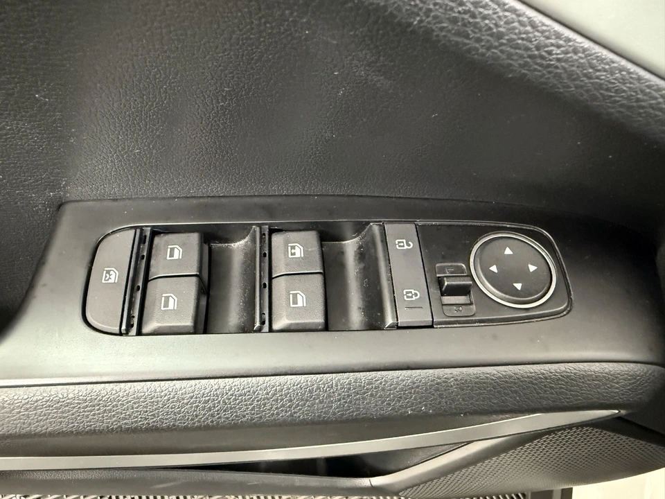 2022 Kia Soul - Image 11 of 12