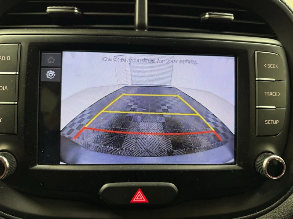 2022 Kia Soul - Image 17 of 21