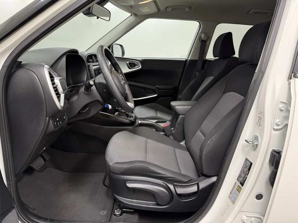 2022 Kia Soul - Image 13 of 21