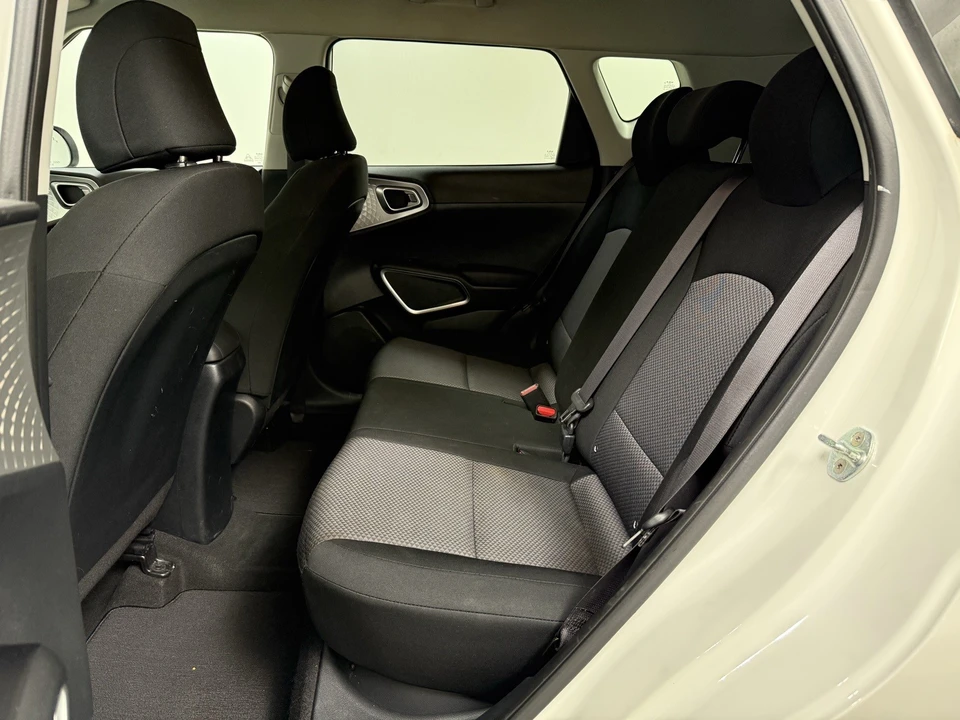 2022 Kia Soul - Image 19 of 21