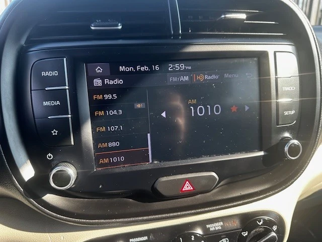 2022 Kia Soul - Image 11 of 20
