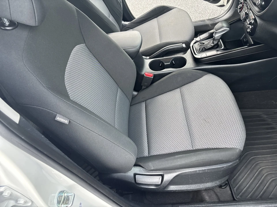2022 Kia Soul - Image 23 of 31