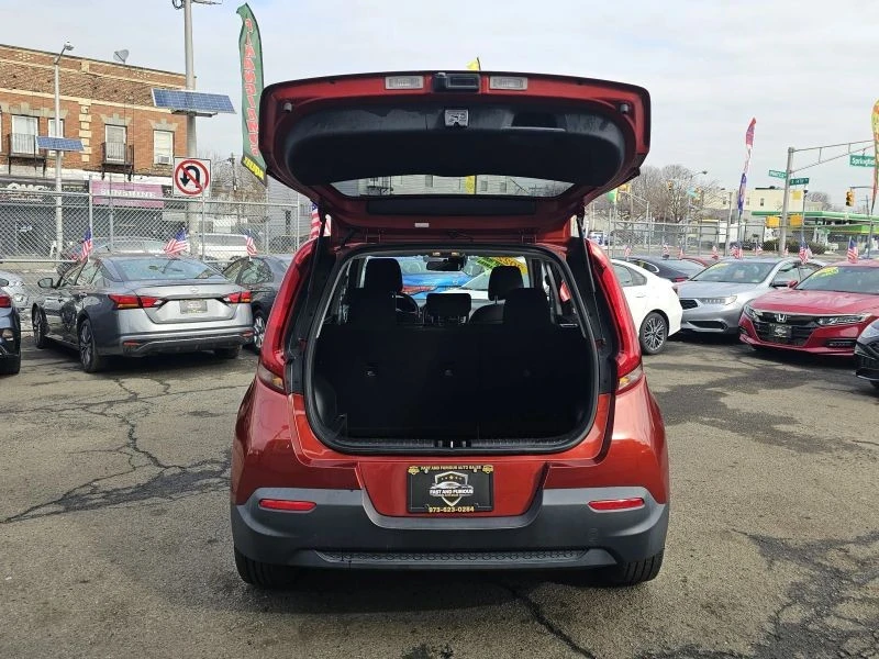 2022 Kia Soul - Image 7 of 12