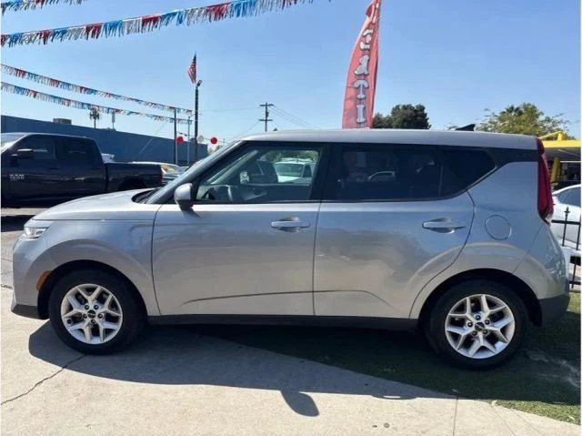 2022 Kia Soul - Image 4 of 10