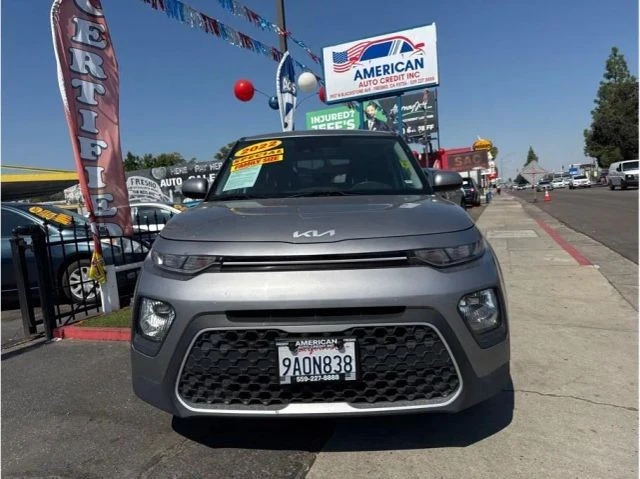 2022 Kia Soul - Image 2 of 10