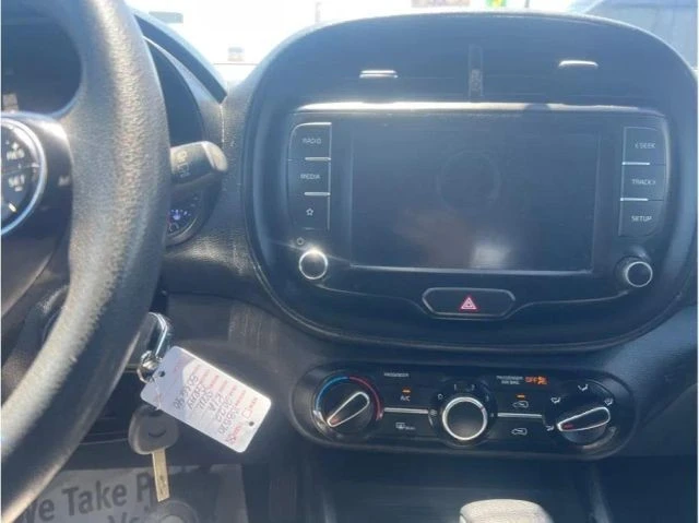 2022 Kia Soul - Image 10 of 10