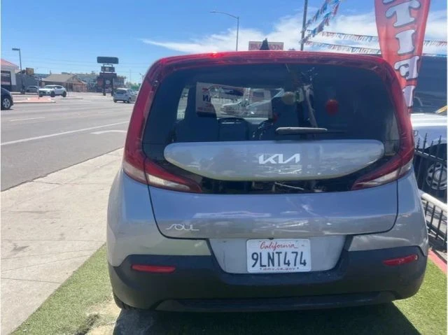 2022 Kia Soul - Image 5 of 10