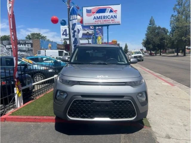 2022 Kia Soul - Image 2 of 10