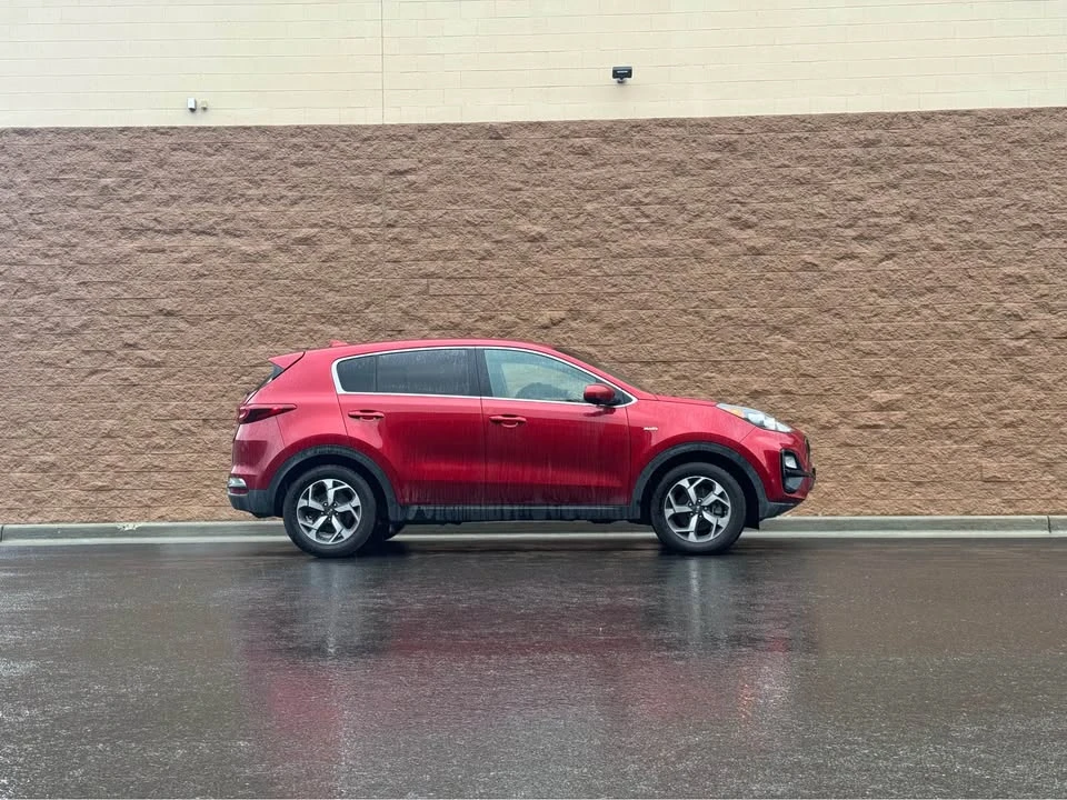 2022 Kia Sportage - Image 3 of 8