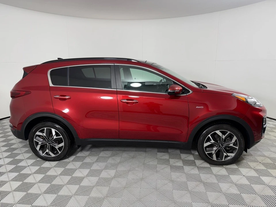 2022 Kia Sportage - Image 4 of 12