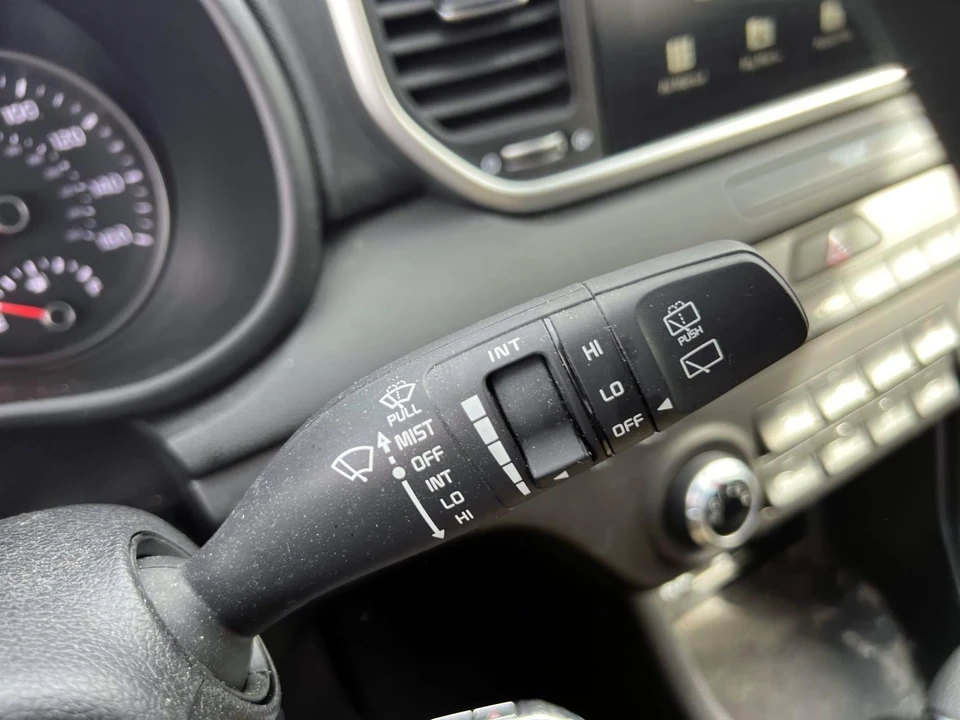 2022 Kia Sportage - Image 25 of 29