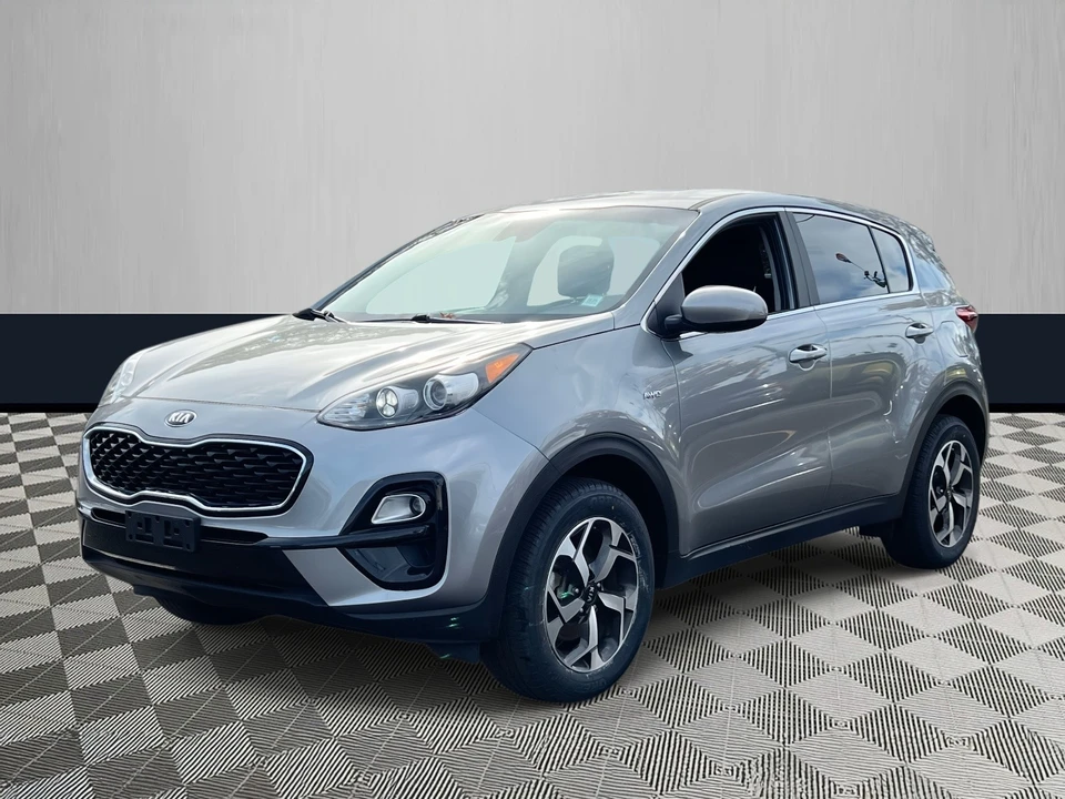 2022 Kia Sportage - Image 2 of 29