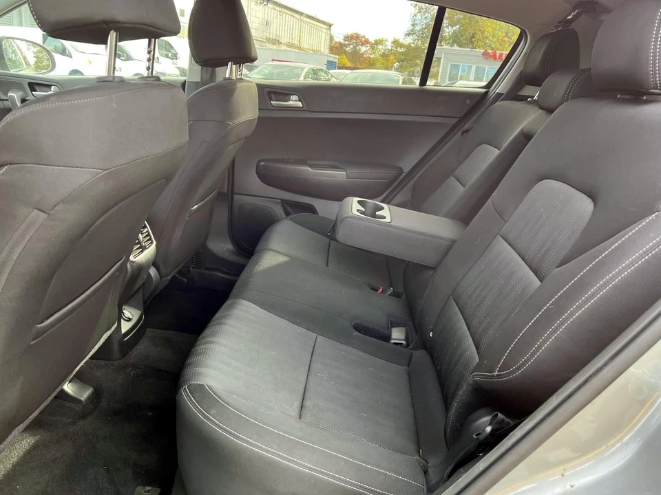 2022 Kia Sportage - Image 10 of 29