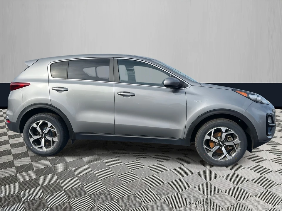 2022 Kia Sportage - Image 6 of 29