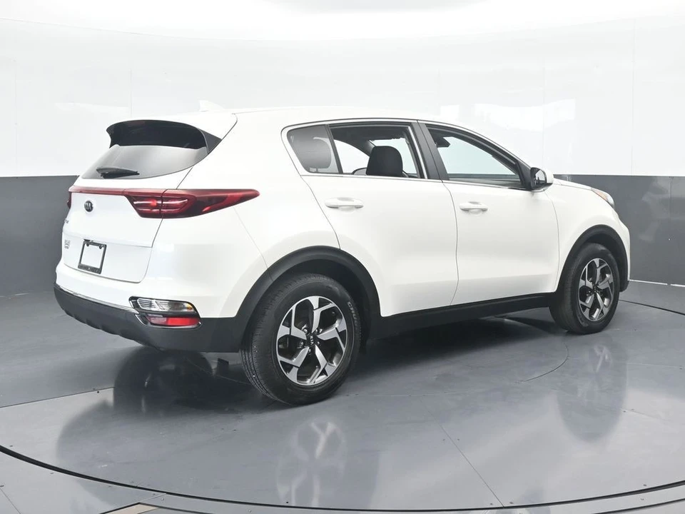 2022 Kia Sportage - Image 6 of 12