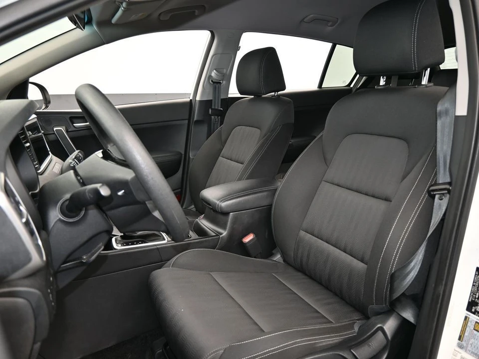 2022 Kia Sportage - Image 10 of 12