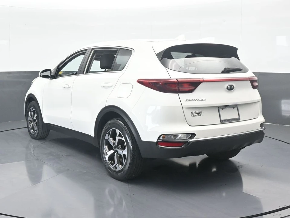 2022 Kia Sportage - Image 4 of 12