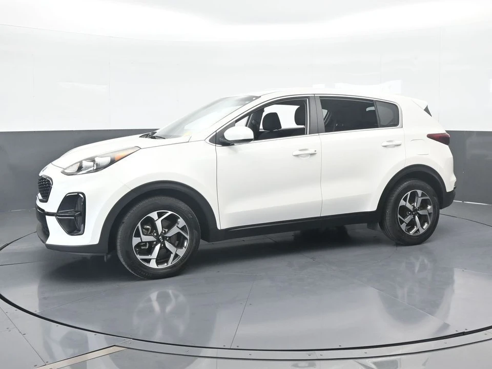 2022 Kia Sportage - Image 2 of 12